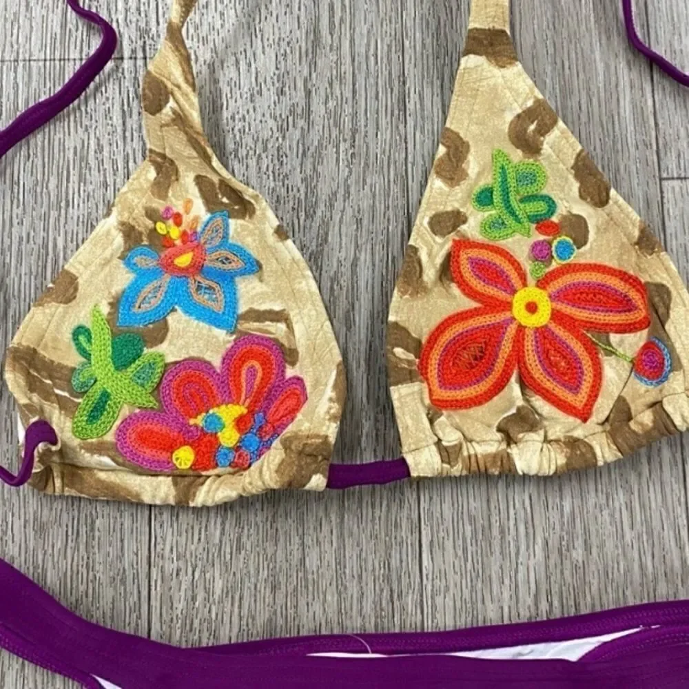 NWTs Cia.Maritima Purple Embroidered Flower Bikini Size Medium